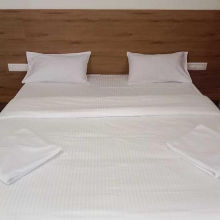 Royal Kitchen Hotel Hirisave Luaran gambar