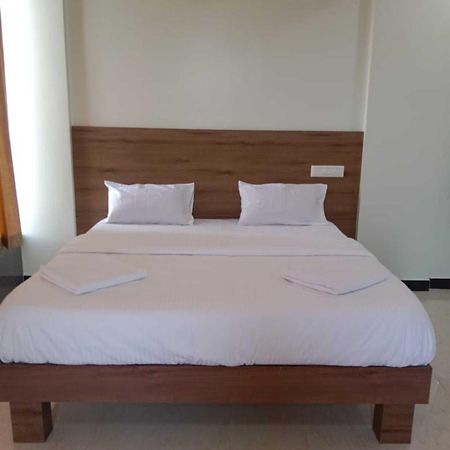Royal Kitchen Hotel Hirisave Luaran gambar