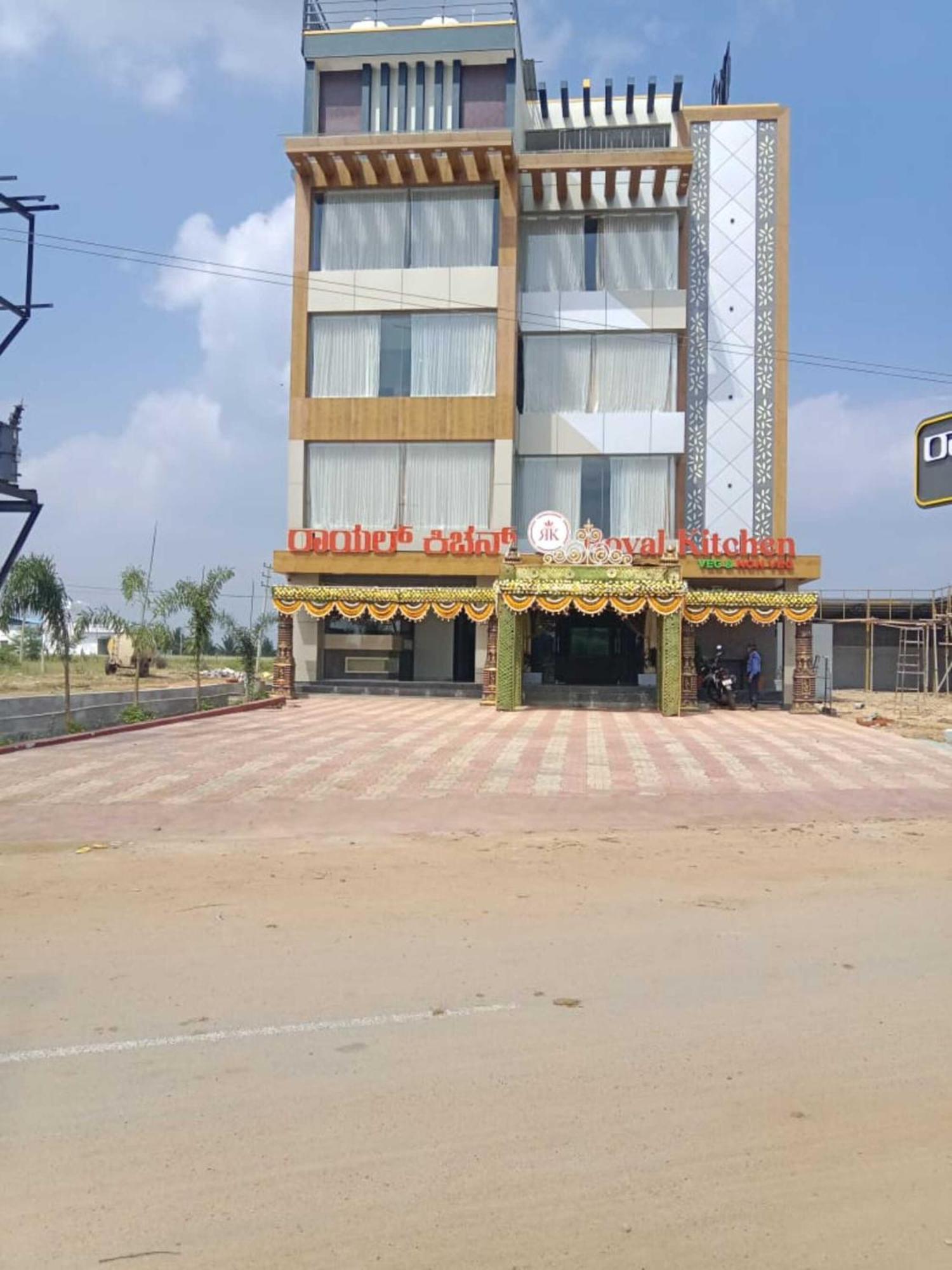 Royal Kitchen Hotel Hirisave Luaran gambar